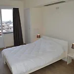 شقة In With Sea View *