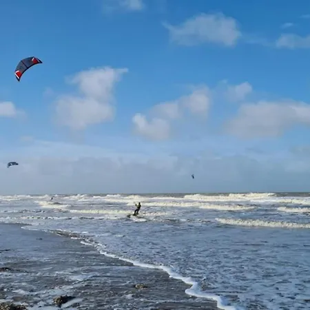 In With Sea View アパート ブランケンベルヘ